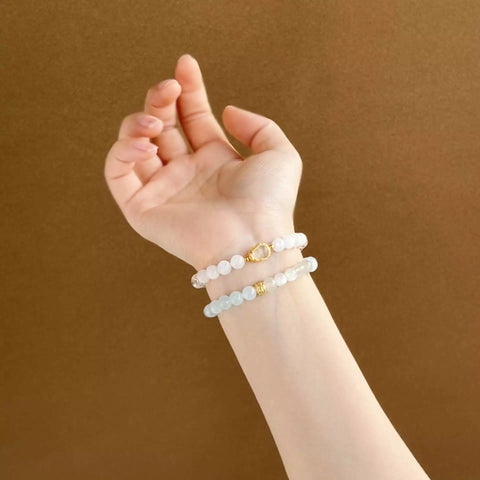 Clear Quartz & Blue Moonstone Beaded Bracelet – Symbolic Five Elements Jewelry for Women
